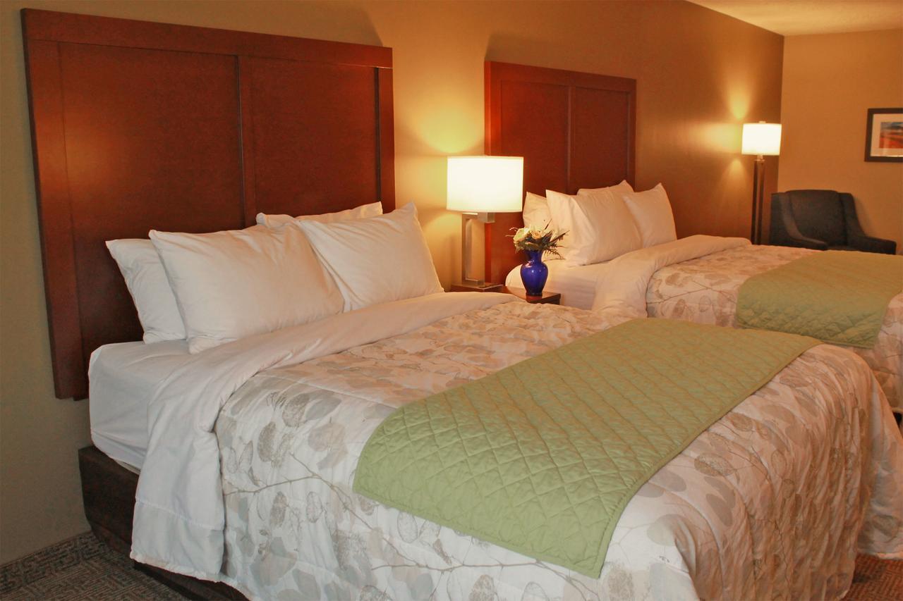 Heartland Inn And Suites Wheatland Εξωτερικό φωτογραφία
