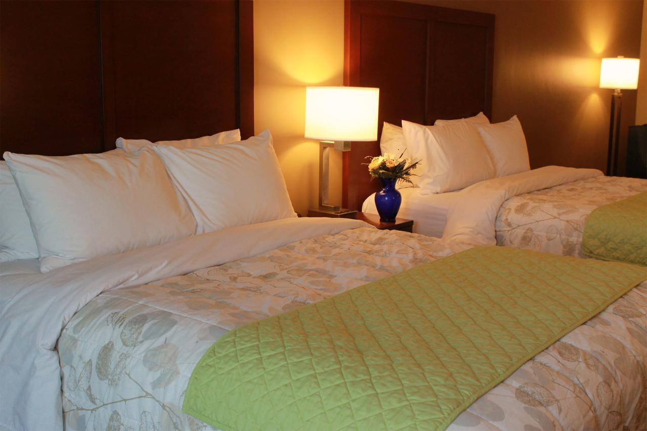 Heartland Inn And Suites Wheatland Εξωτερικό φωτογραφία